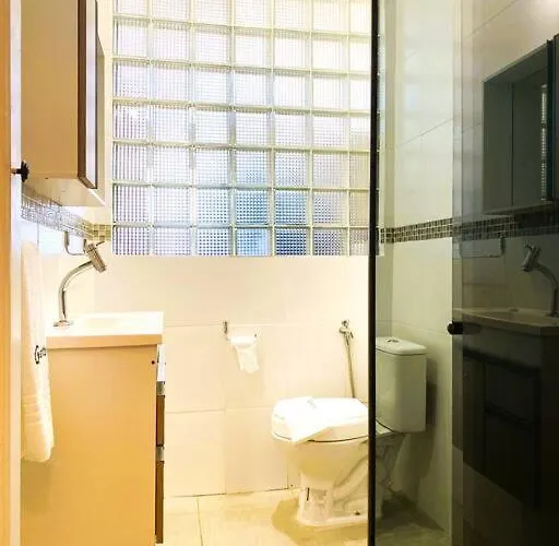 Appartement à 2 Chambres à Coucher